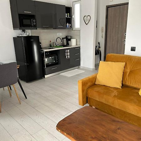 Deluxe Town Hall Square Flat In Historical Center 3 Corfu  外观 照片