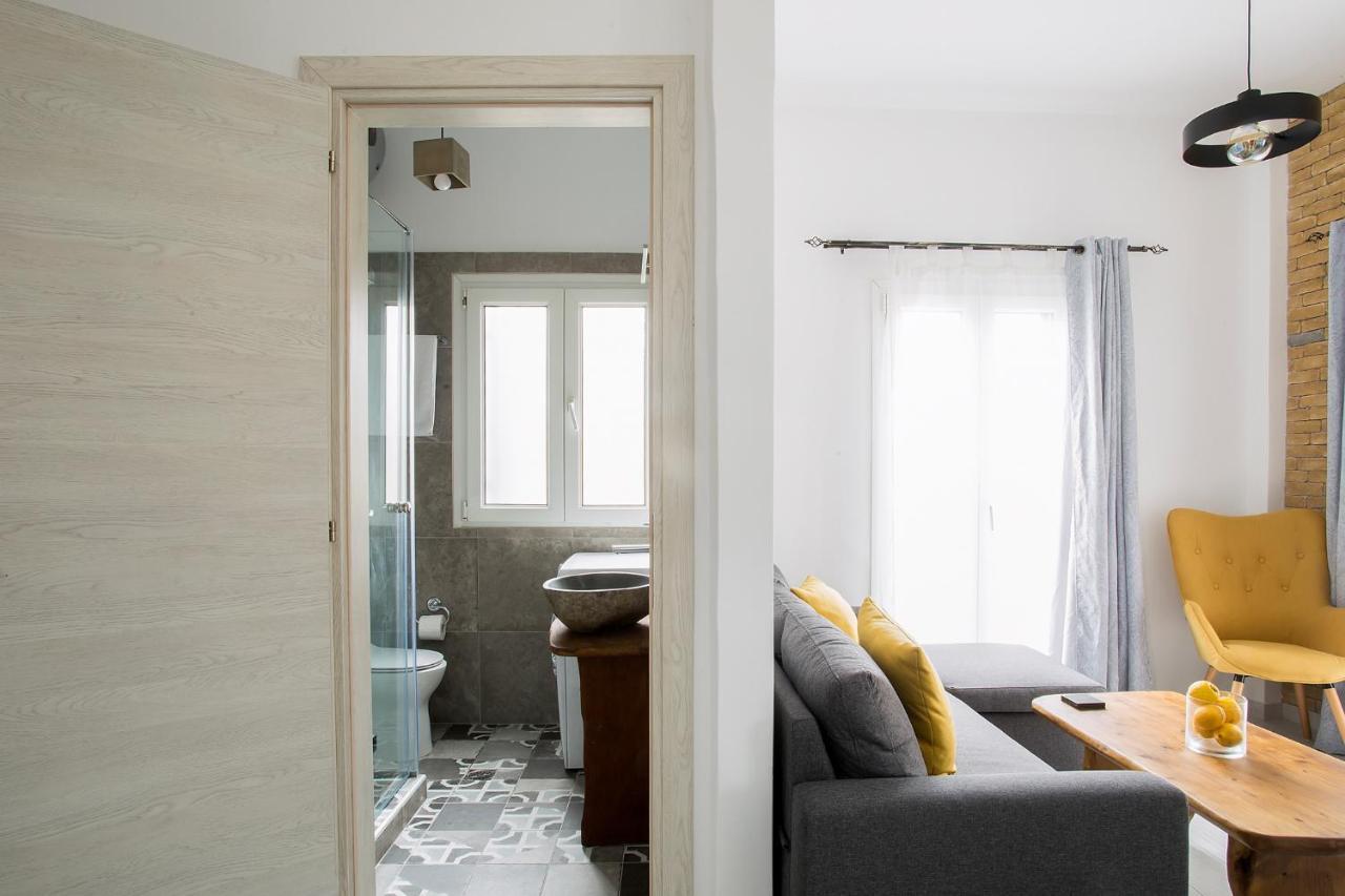 Deluxe Town Hall Square Flat In Historical Center 3 Corfu  外观 照片
