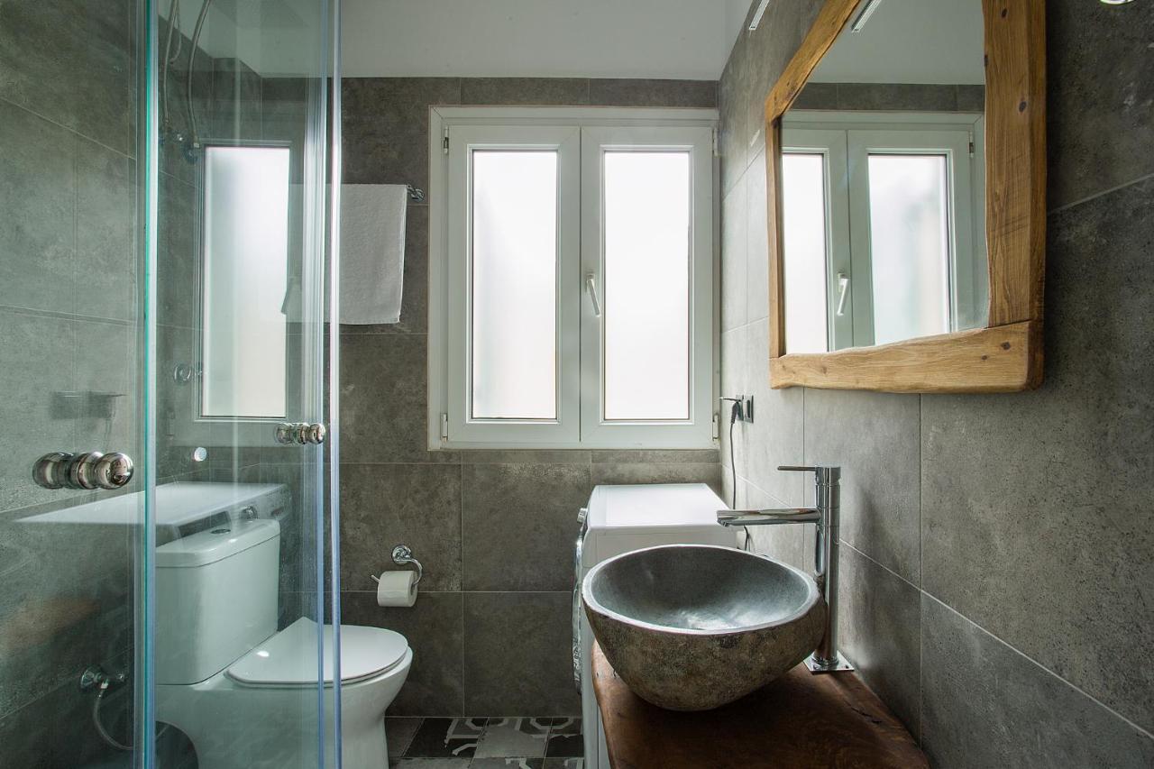 Deluxe Town Hall Square Flat In Historical Center 3 Corfu  外观 照片