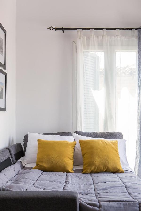 Deluxe Town Hall Square Flat In Historical Center 3 Corfu  外观 照片