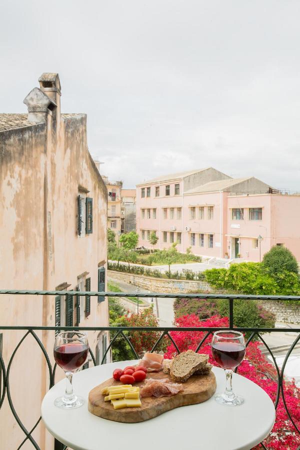 Deluxe Town Hall Square Flat In Historical Center 3 Corfu  外观 照片