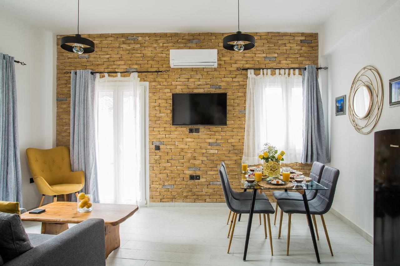 Deluxe Town Hall Square Flat In Historical Center 3 Corfu  外观 照片